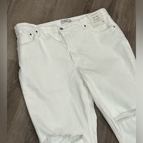 NWT Abercrombie & Fitch 34/18S The ‘90’s Straight Ultra High Rise White Jeans - Picture 3 of 7